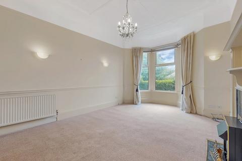 2 bedroom flat for sale, Crow Road, Glasgow G11