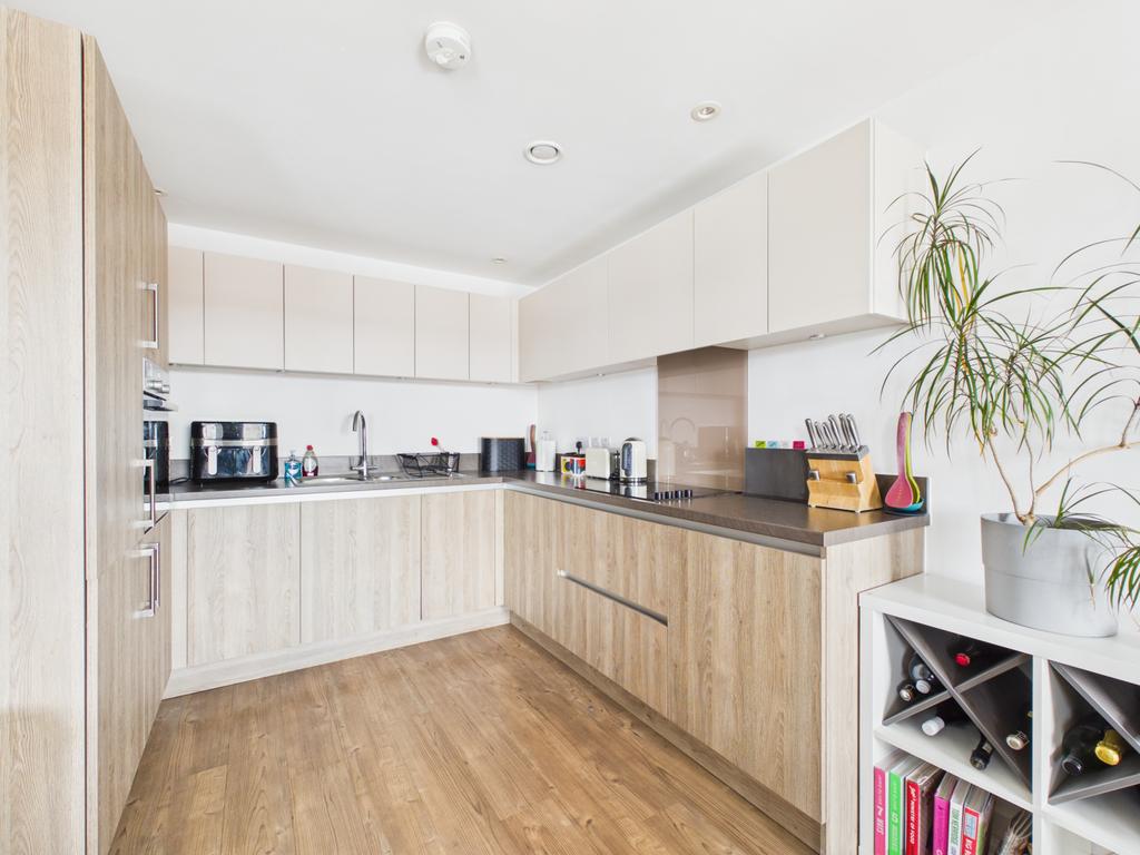 Fairbourne Court, Denyer Walk, Southampton, SO19 9UJ - View 4
