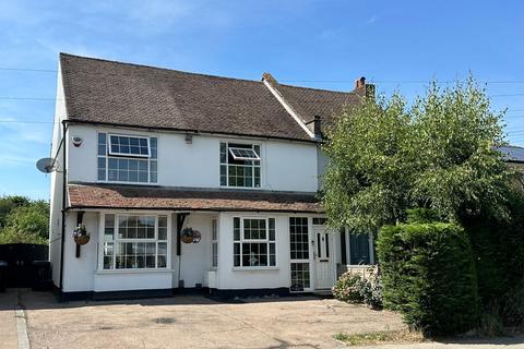 4 bedroom semi-detached house for sale, Hempstead Road, Bovingdon HP3