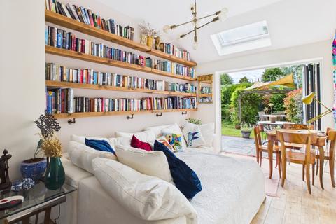 3 bedroom semi-detached house for sale, Little Reeves Avenue, Amersham, Buckinghamshire, HP7