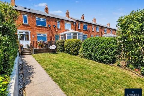 3 bedroom townhouse for sale, Westroyd Avenue, Hunsworth