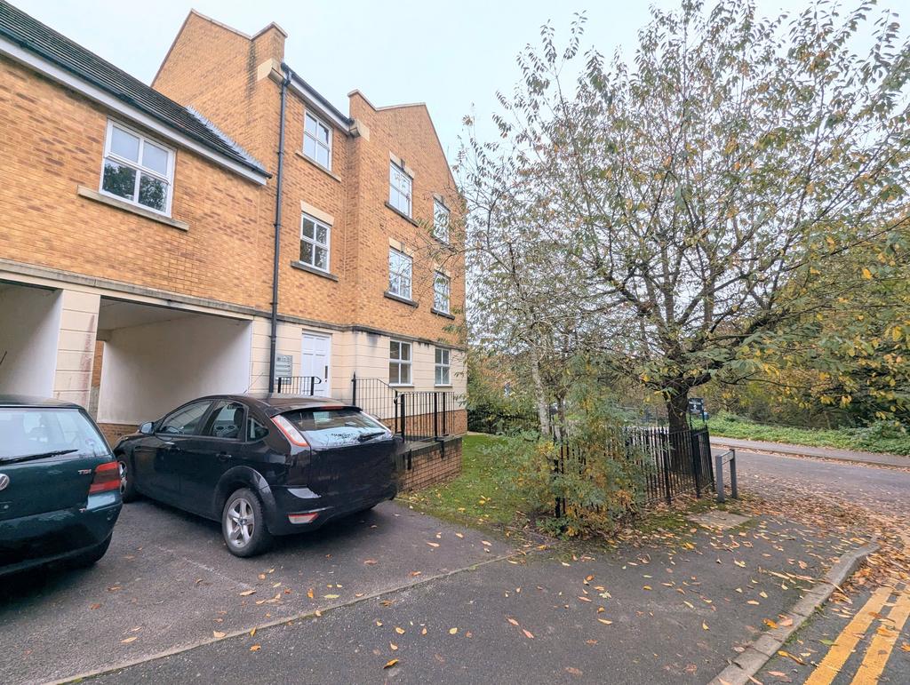 2 bedroom apartment to rent