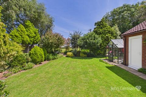 undefined, Postern Road, Tatenhill