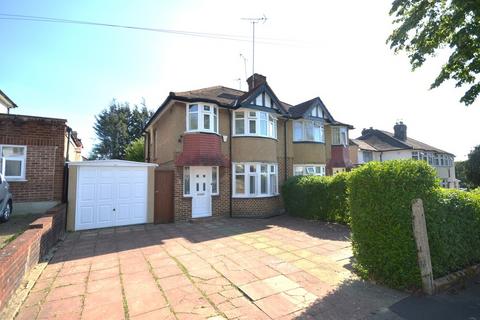 3 bedroom semi-detached house to rent, Wentworth Hill, Wembley