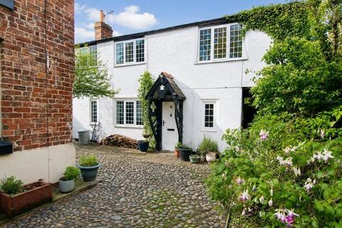 3 bedroom cottage for sale, Ivy Bank Cottage, Barrow Lane, Great Barrow, CH3