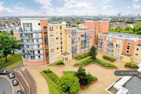 2 bedroom flat to rent, Memorial Height, Newbury Park, IG2