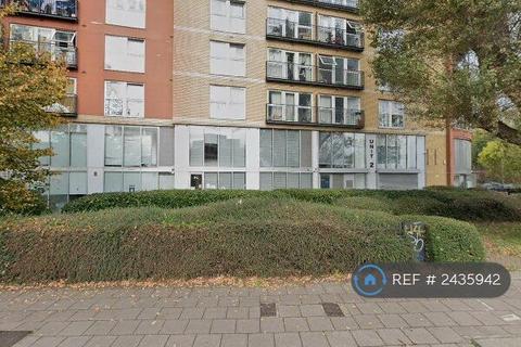2 bedroom flat to rent, Memorial Height, Newbury Park, IG2
