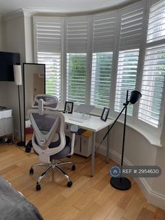 1 bedroom in a house share to rent, Wendover Drive, Bedford, MK41