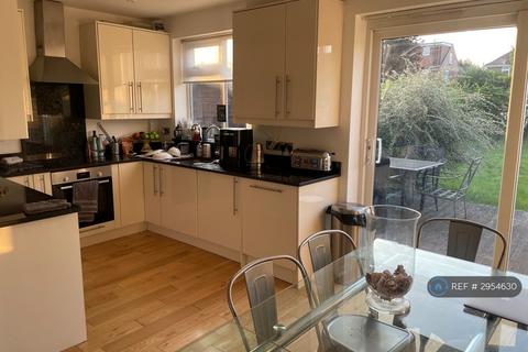 1 bedroom in a house share to rent, Wendover Drive, Bedford, MK41