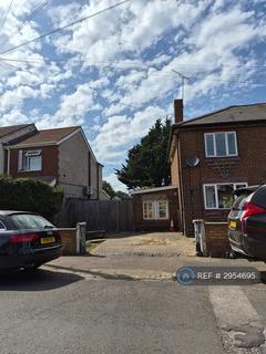 2 bedroom end of terrace house to rent, Solway Road South, Luton, LU3