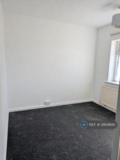 2 bedroom end of terrace house to rent, Solway Road South, Luton, LU3