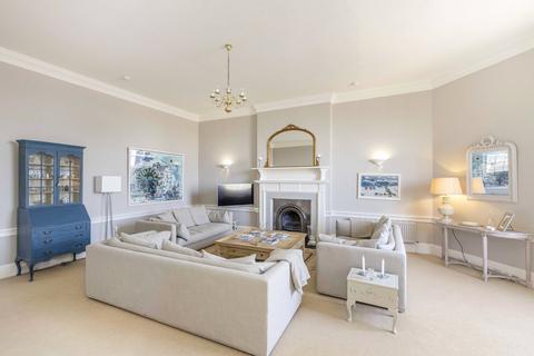 3 bedroom apartment to rent, Great King Street, Edinburgh, Midlothian