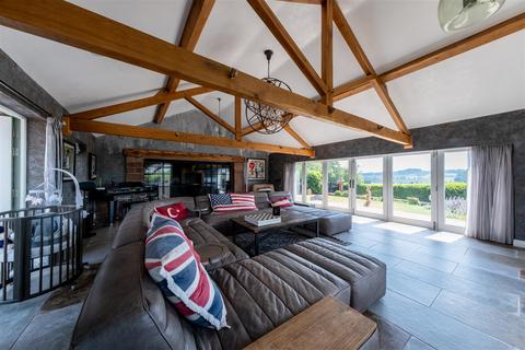 4 bedroom barn conversion for sale, Chester Road, Delamere