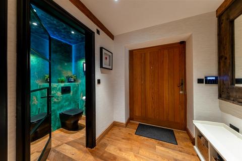 4 bedroom barn conversion for sale, Chester Road, Delamere