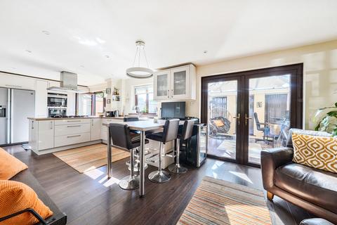 3 bedroom detached house for sale, Kiln Way, Paddock Wood