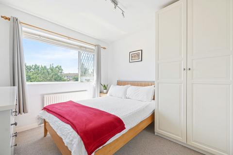 3 bedroom terraced house for sale, Ferrymead Avenue, Greenford