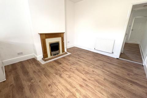 2 bedroom end of terrace house to rent, Belt Road, Cannock WS12