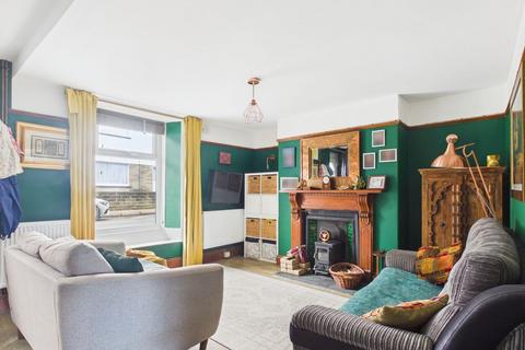3 bedroom end of terrace house for sale, Carnarthen St. Camborne - Superb three bedroom family home with large garage/workshop