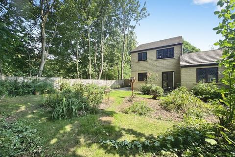 3 bedroom detached house for sale, St Peters Close, Birstall, WF17