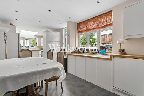 5 bedroom detached house for sale, Bourne Hill, London, N13