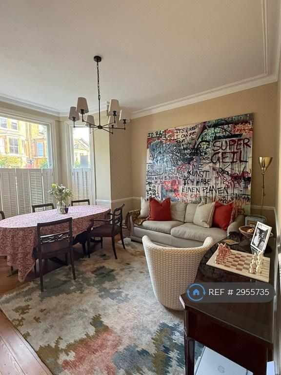 2 bedroom maisonette to rent