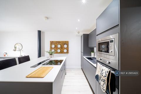 2 bedroom flat to rent, Conditioning House, Bradford, BD1