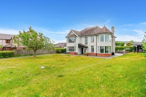 undefined, Llanrug, Caernarfon, Gwynedd, LL55