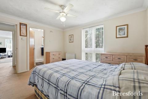 2 bedroom apartment for sale, St. Marys Lane, Upminster, RM14