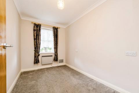 2 bedroom apartment for sale, Cromwell Lodge, Barking IG11