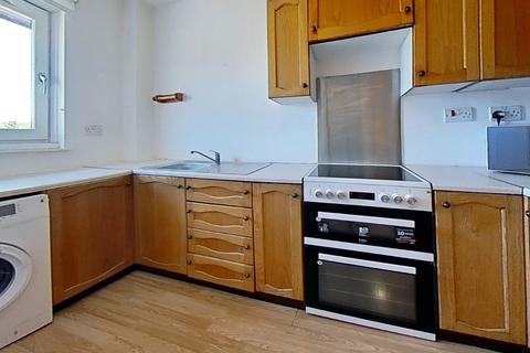2 bedroom flat to rent, Kelvindale Road, Glasgow, G12