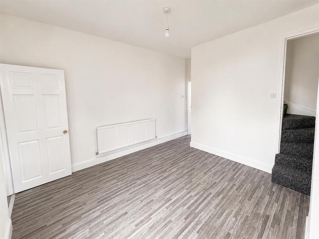 House in Nottingham, Redhill - More