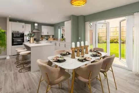 4 bedroom detached house for sale – pohled 2