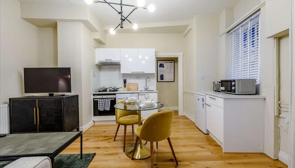 1 bedroom ground floor flat to rent