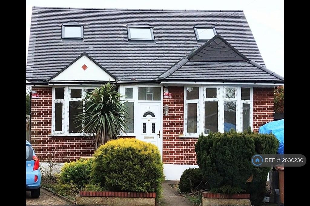 5 bedroom detached house to rent