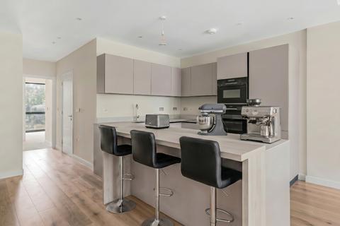 3 bedroom flat for sale, The Warwick, 100 Warwick Road, London, W5