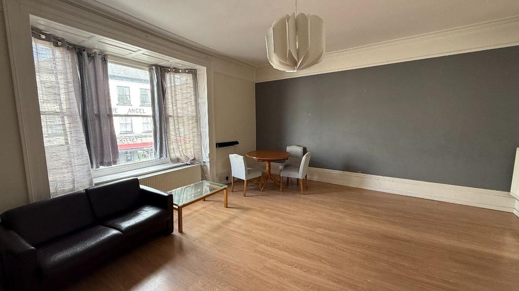 2 bedroom apartment to rent