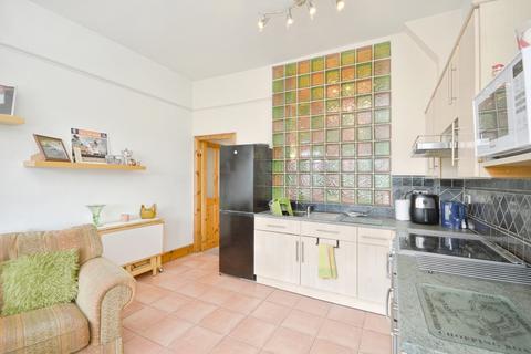 2 bedroom flat for sale, Beach Road, Menai Bridge, Isle of Anglesey, LL59