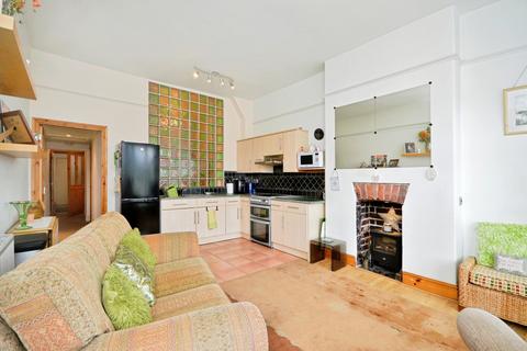 2 bedroom flat for sale, Beach Road, Menai Bridge, Isle of Anglesey, LL59
