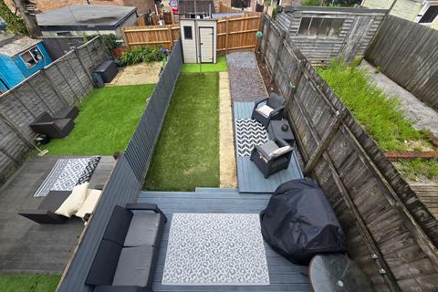 2 bedroom terraced house for sale, Davis Avenue, Bryncethin, CF32