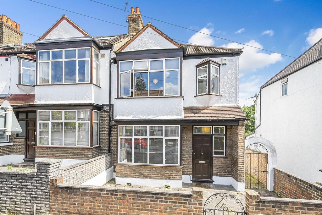 4 bedroom terraced house to rent