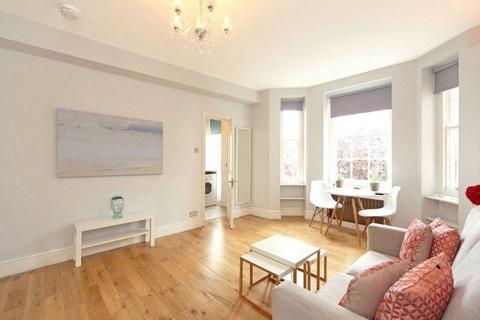 Studio for sale, Princess Court, Queensway, London, W2
