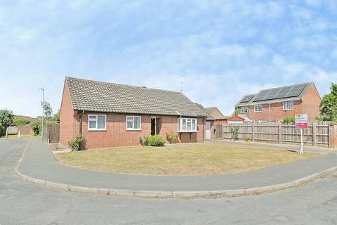 3 bedroom detached bungalow for sale, Ormesby Drive, Swaffham