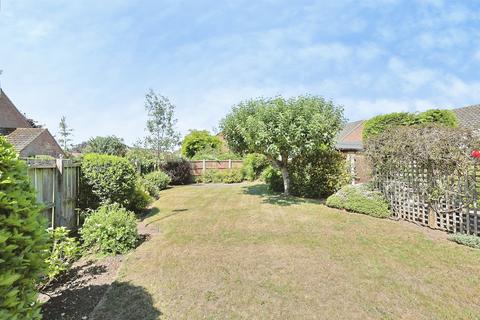 3 bedroom detached bungalow for sale, Ormesby Drive, Swaffham