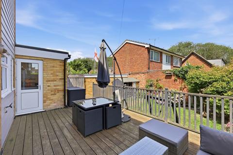 3 bedroom semi-detached house for sale, Padgetts Way, Hockley, SS5