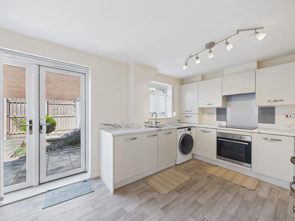 House in Newcastle upon Tyne, Benwell - More
