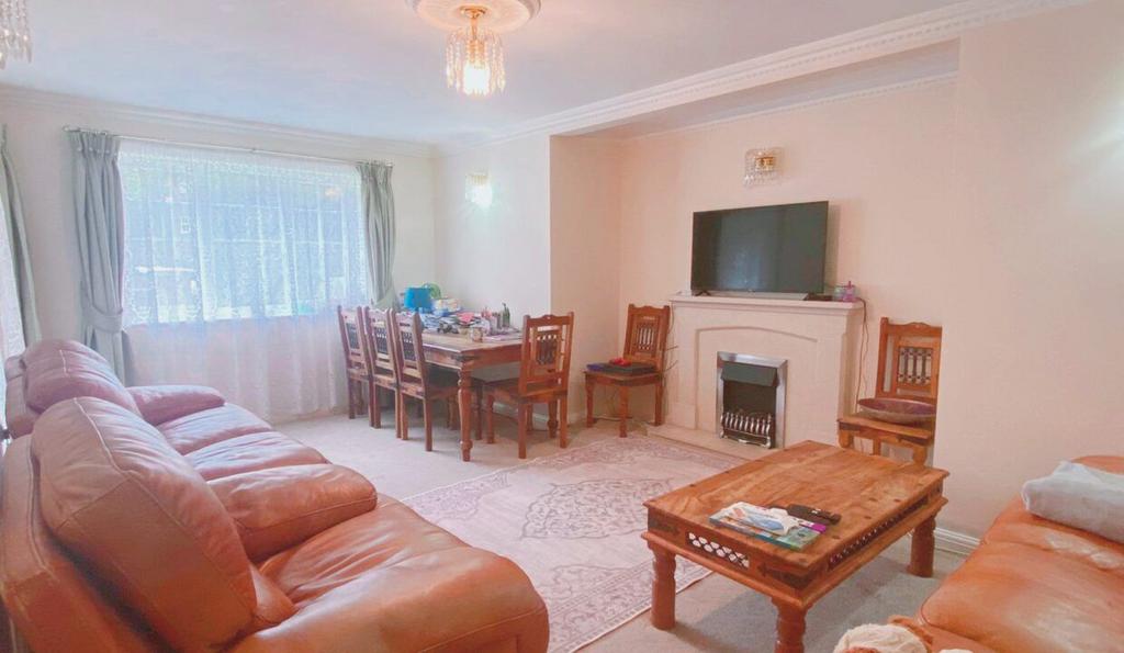 2 bedroom flat to rent