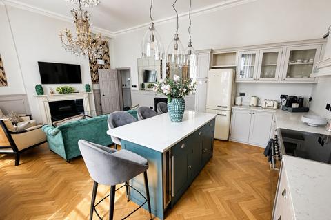3 bedroom block of apartments for sale, Flats 1-2-3 27A Bridge St Row East CH1 1NW