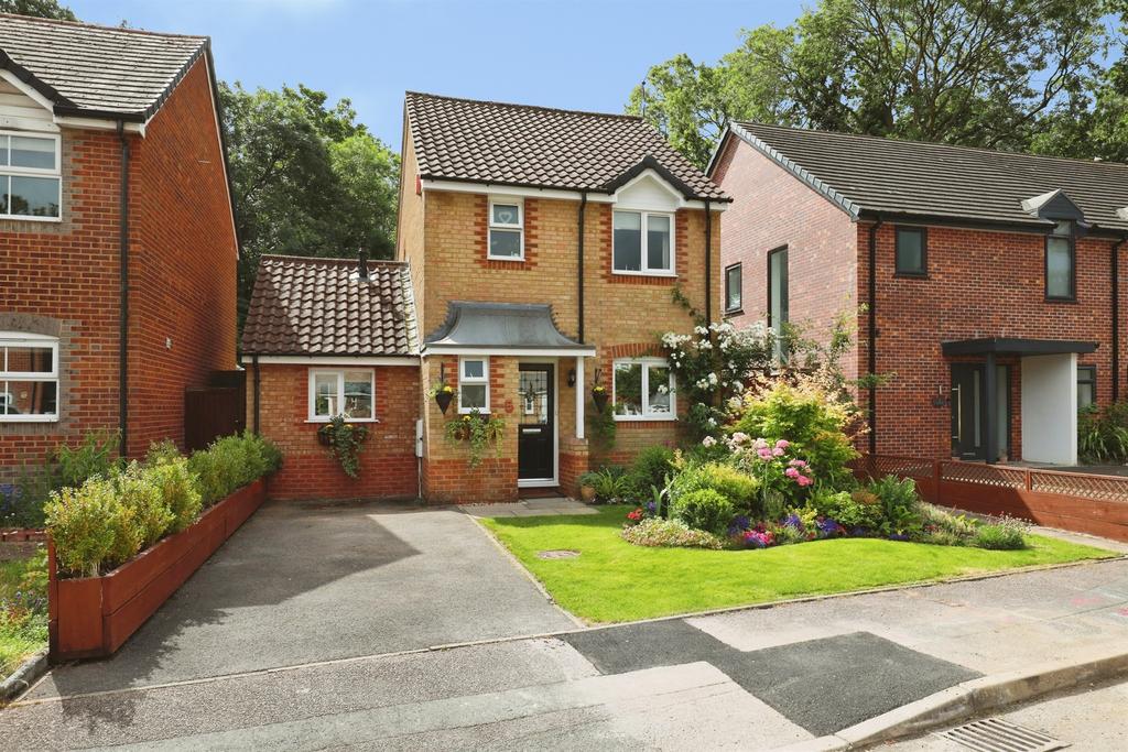 3 bedroom detached house for sale