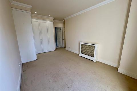 2 bedroom flat to rent, Holloway Drive, Virginia Water, Surrey GU25