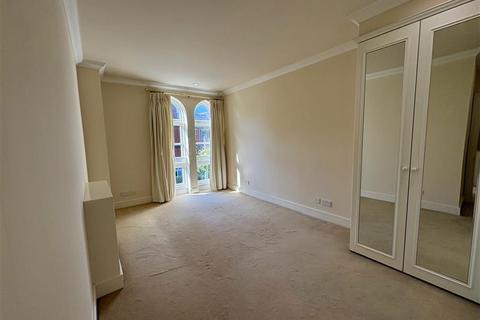 2 bedroom flat to rent, Holloway Drive, Virginia Water, Surrey GU25